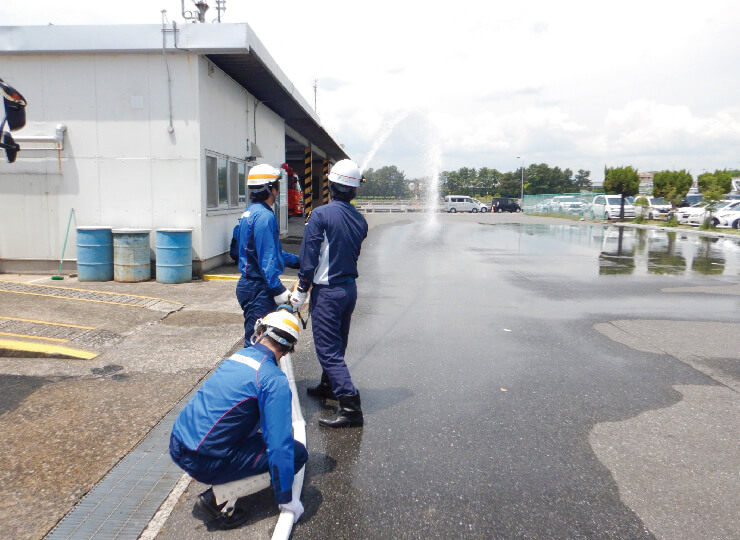 実放水訓練の様子の写真